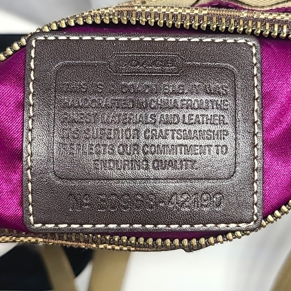 Coach Signature Jacquard Shoulder Bag Crossbody #42190 w/ hangtag - Picture 8 of 16